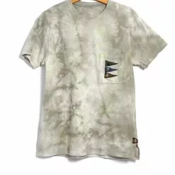 4 FLAGS | 20/- Jersey Pennant T | Khaki x Yellow